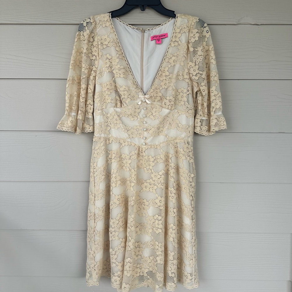 Betsey Johnson Cream Lace Dress - Size 10